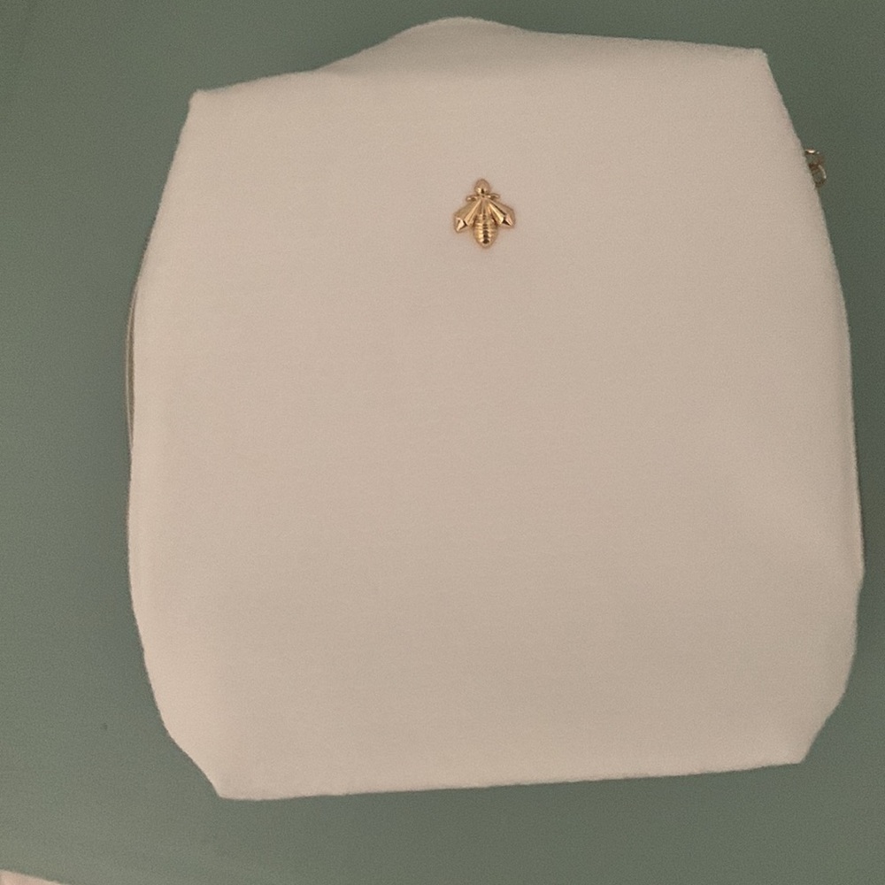Make/up Bag NWT GUERLAIN PARIS